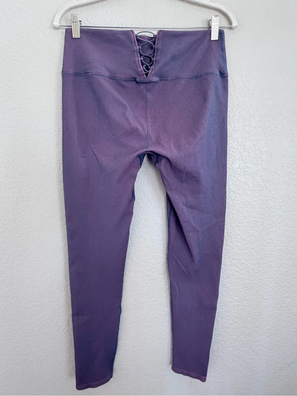 Ribbed 2-Piece Set Leggings + Sports Bra | Size Large | Purple/Pink